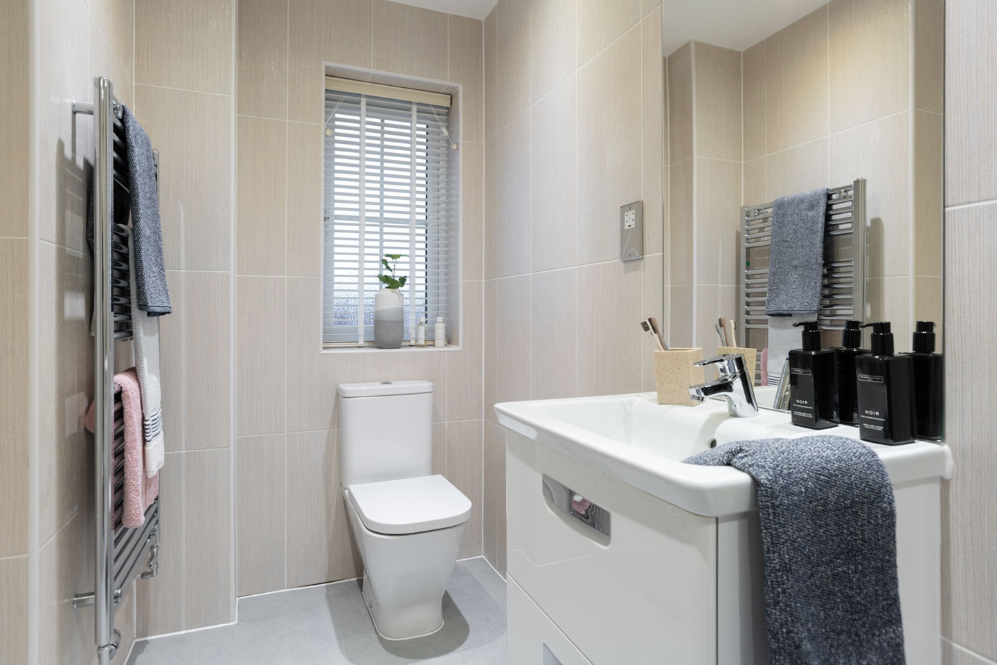 The Lavenham ensuite to bedroom 2