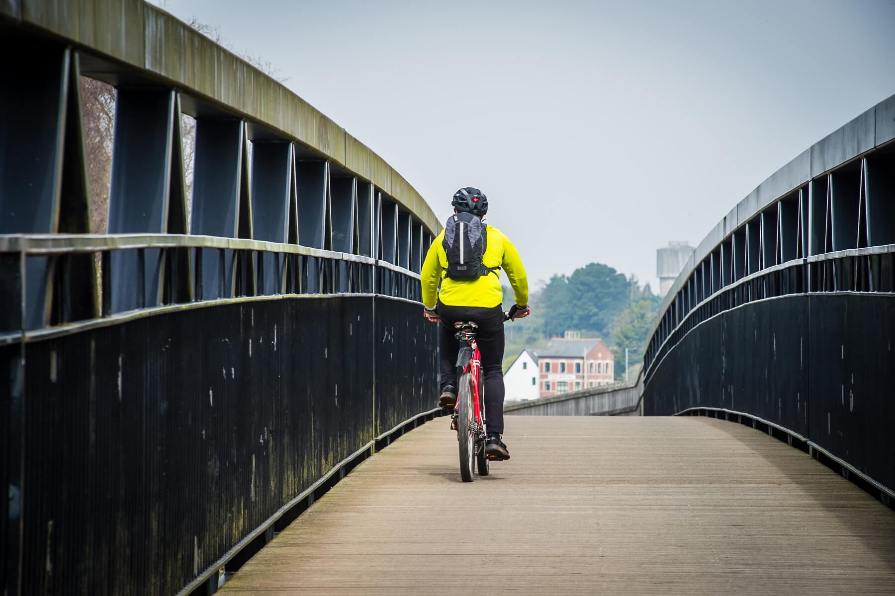 Cyclist on the Exe Estuary Trail