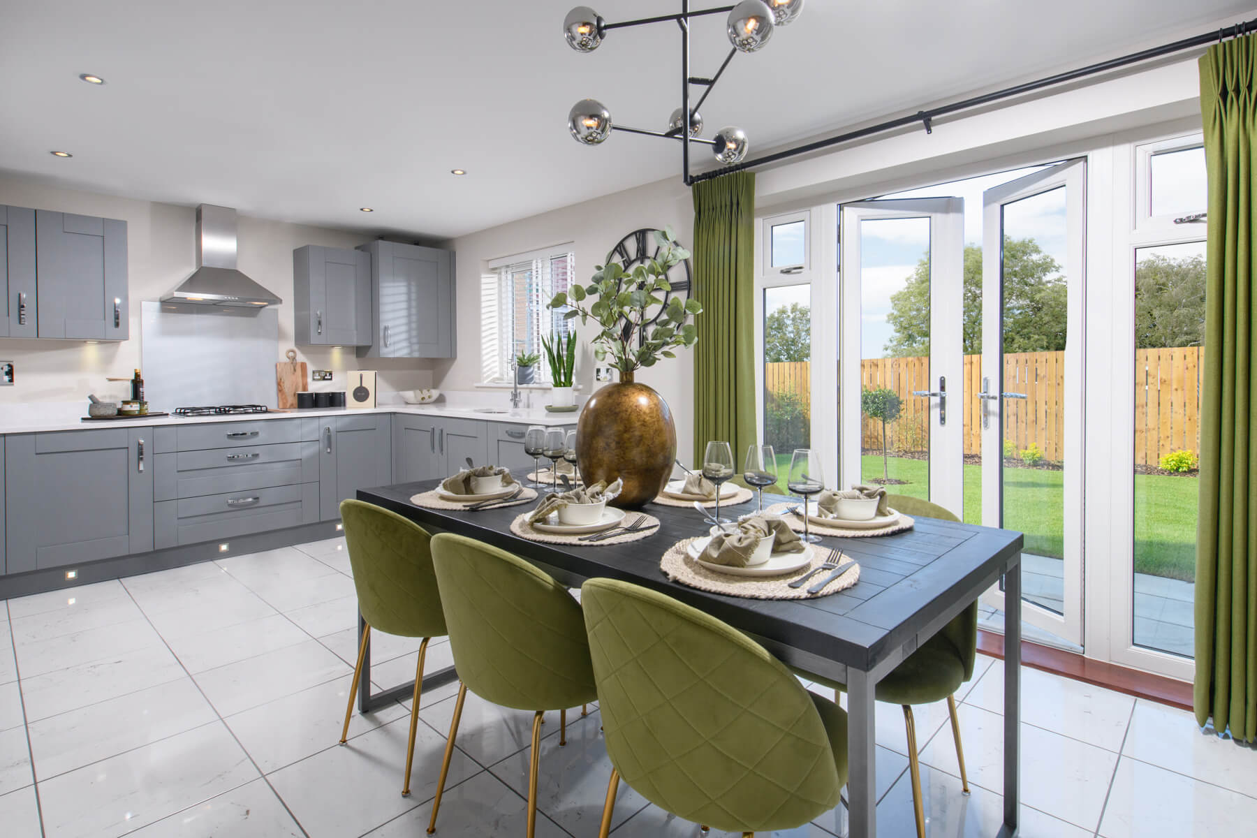 The Kingham kitchen/dining area