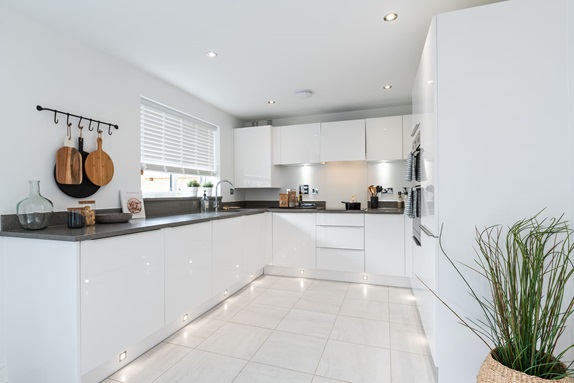 4 bedroom semi-detached