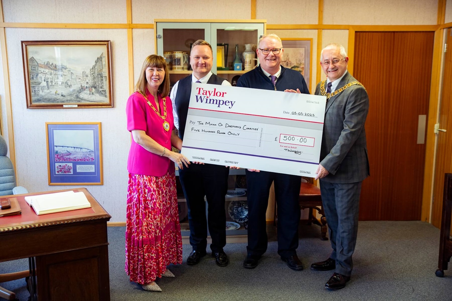 Mayor of Dartford cheque presentation