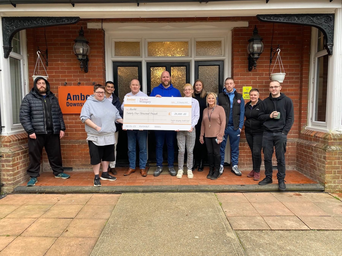Amber charity golf cheque presentation 2