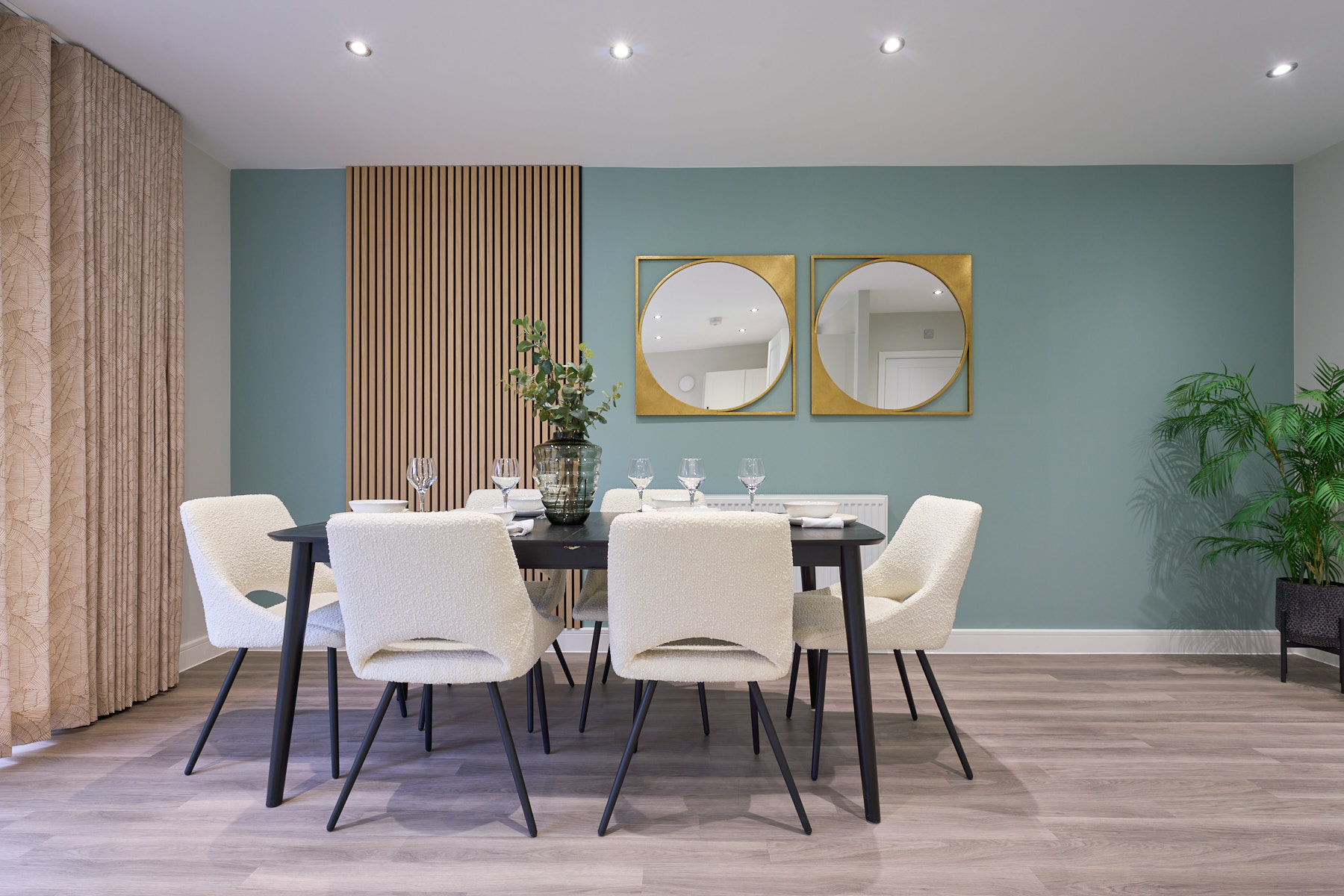 The Beach Kitchen dining area
