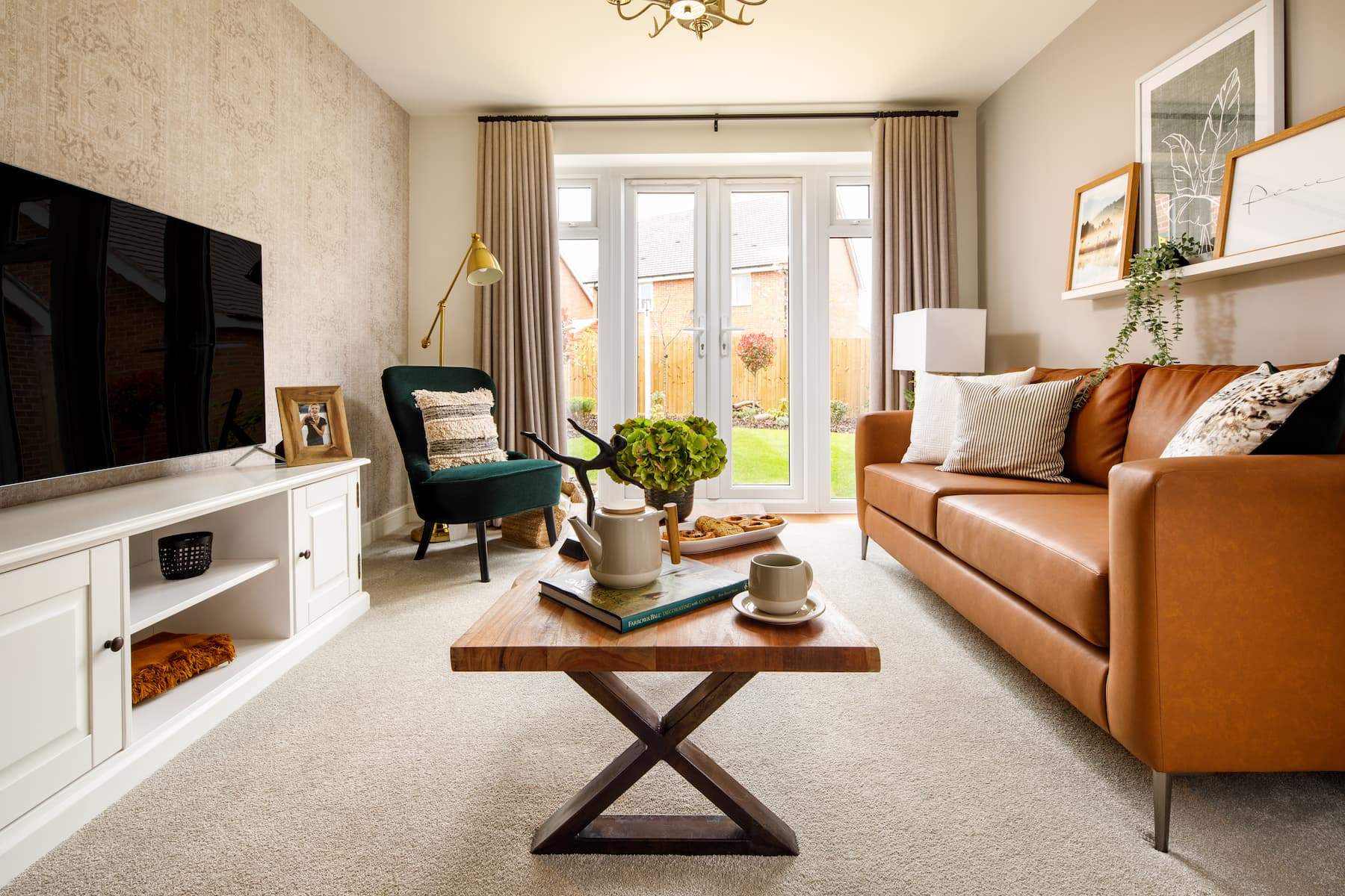 Aldenham Lockside lounge french doors