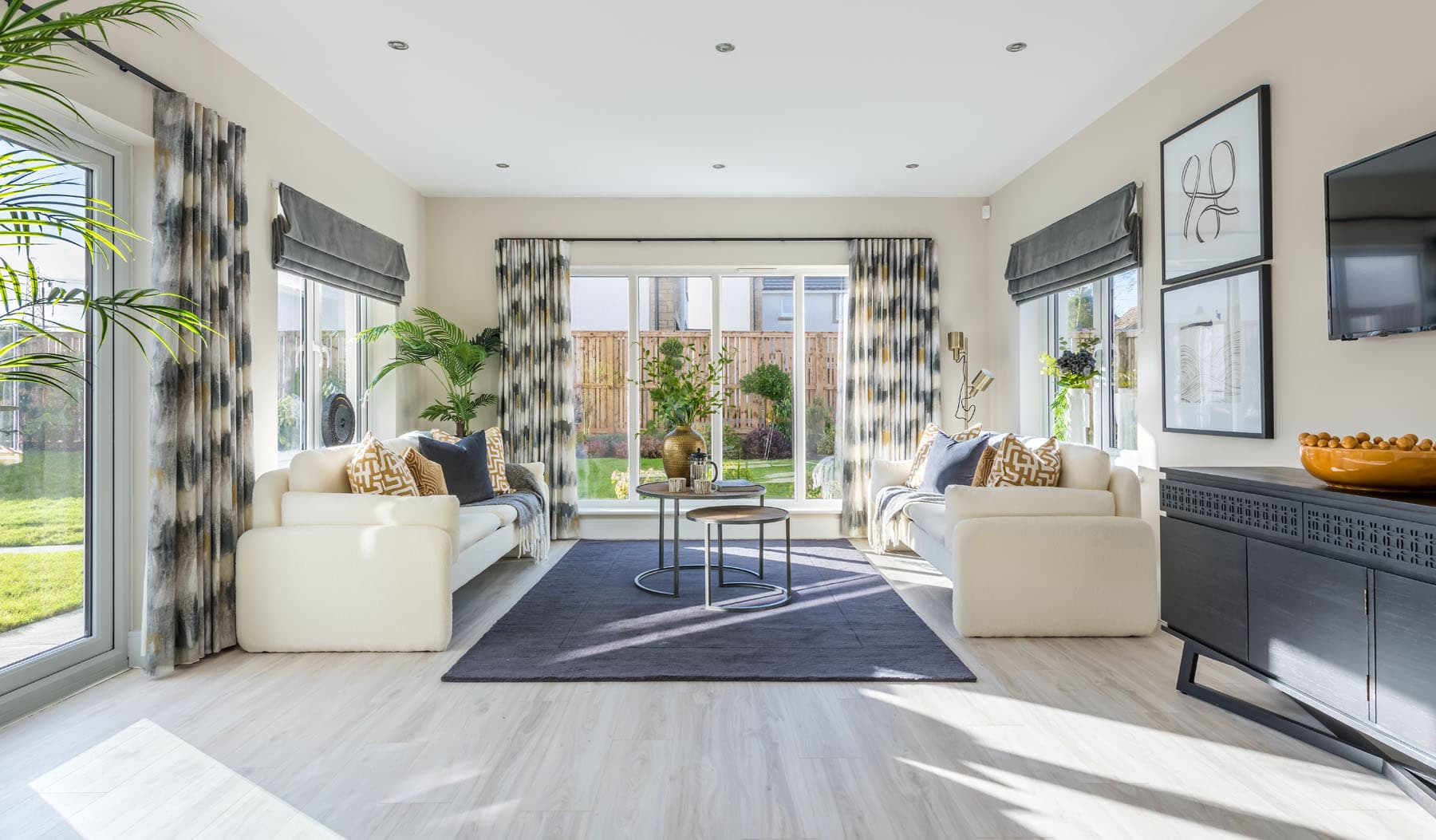 Gordon garden room