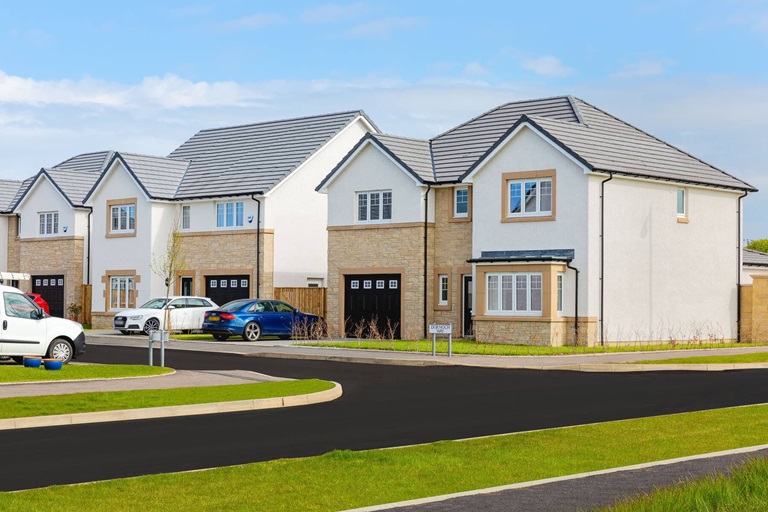 1 Caledonian Range street scene photography 1 No Solar Panels