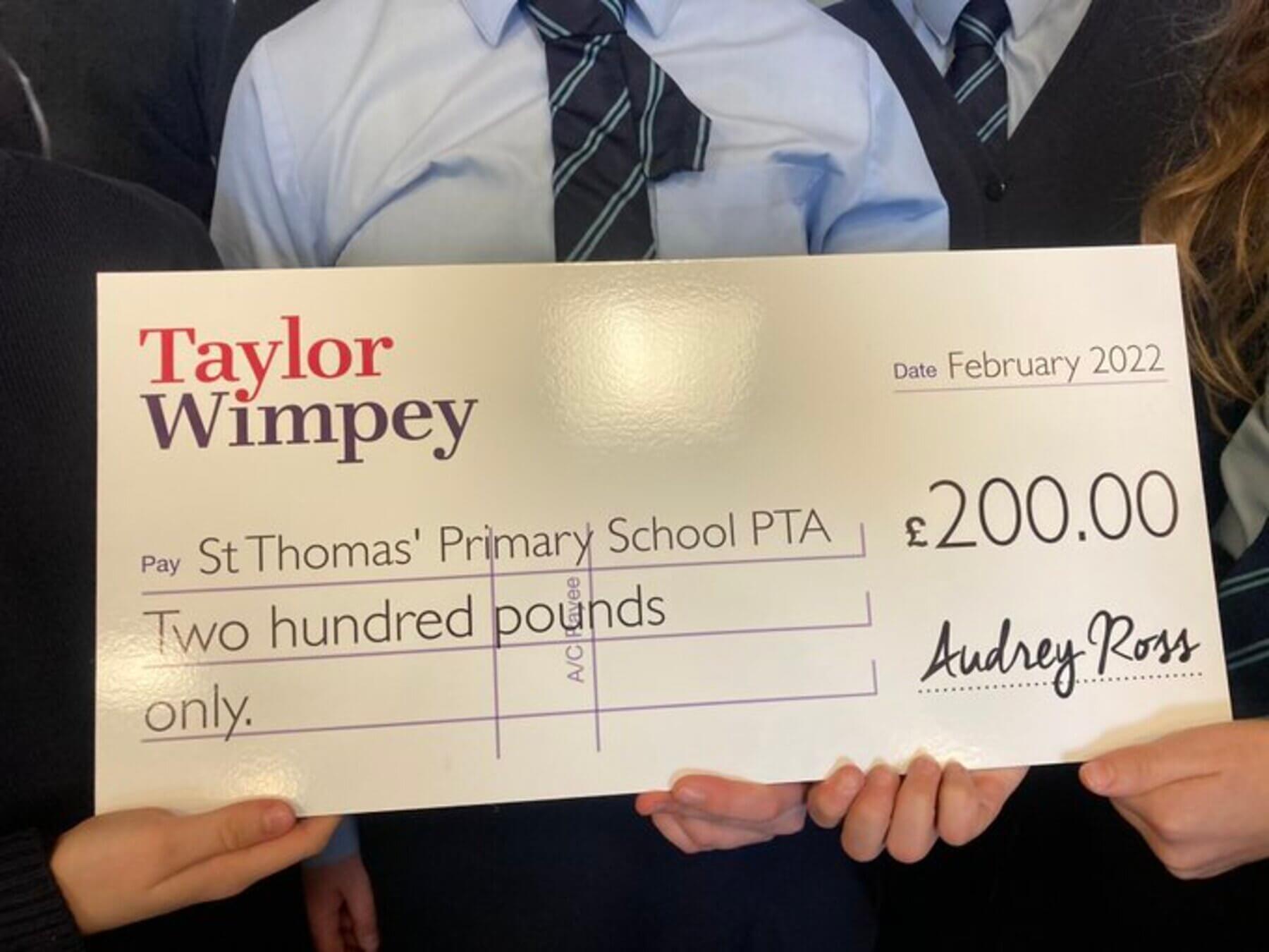 Kirkton View donation £200 Taylor Wimpey