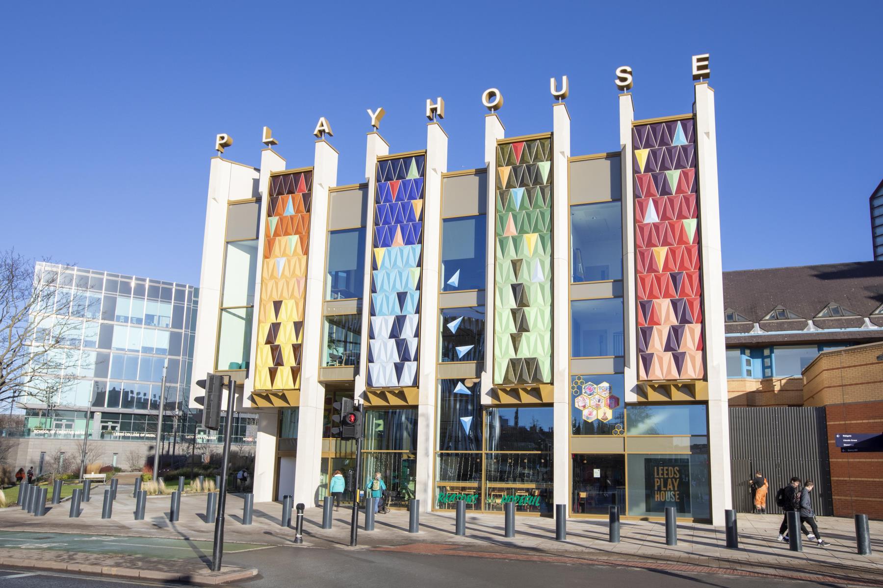 Close to popular entertainment venues