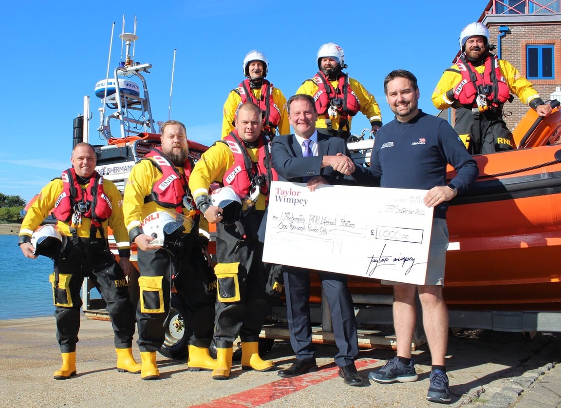 Cheque RNLI TW 25th Sept 2022