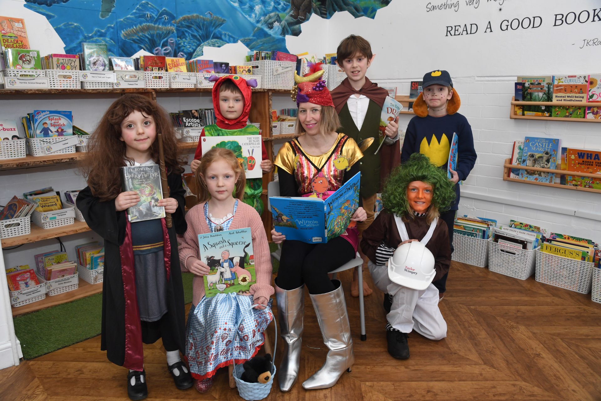 We support Shrewsbury school with World Book Day donation ‧ Taylor Wimpey