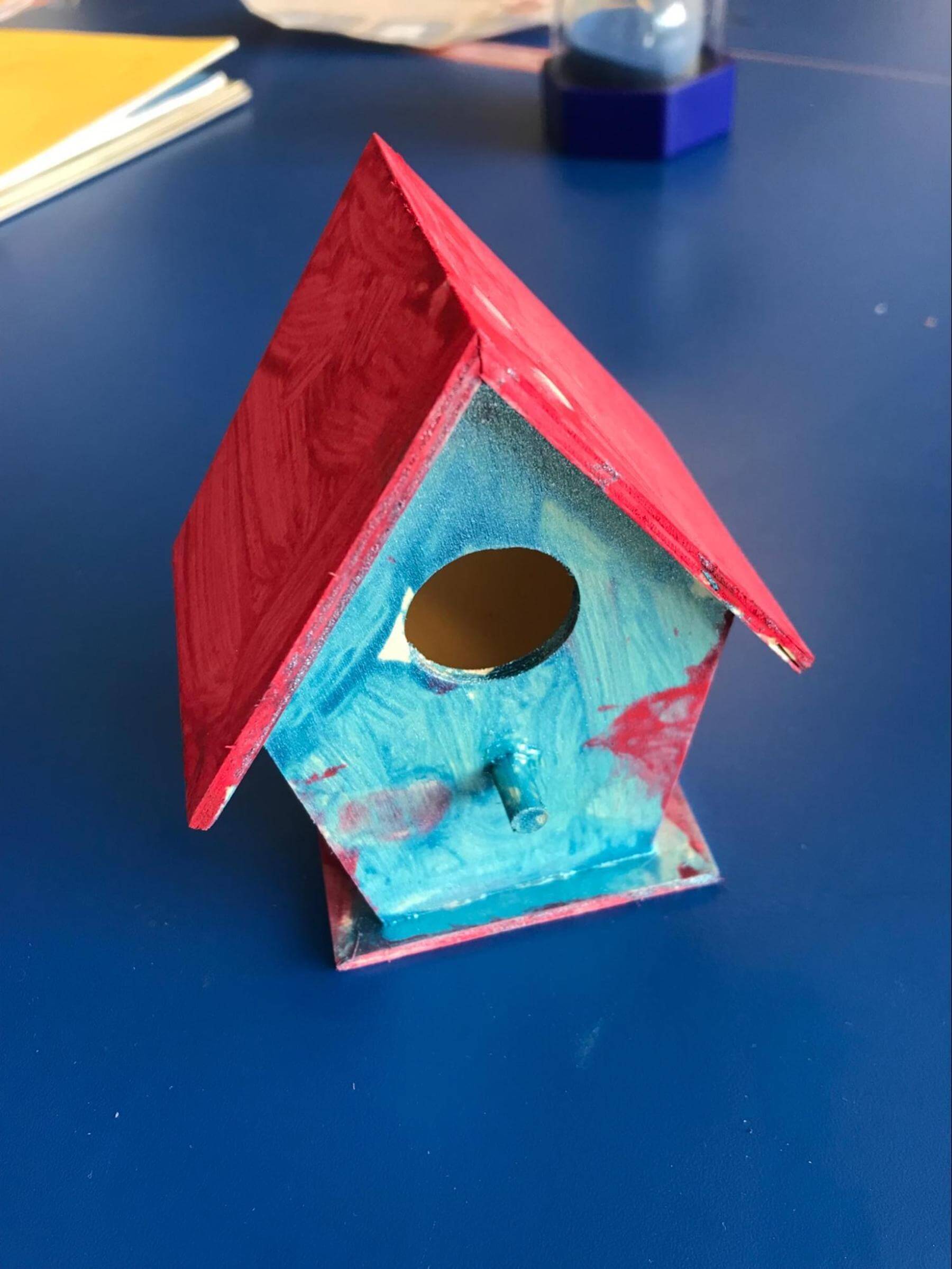 Local school designs bird boxes for Shopwyke Lakes ‧ Taylor Wimpey