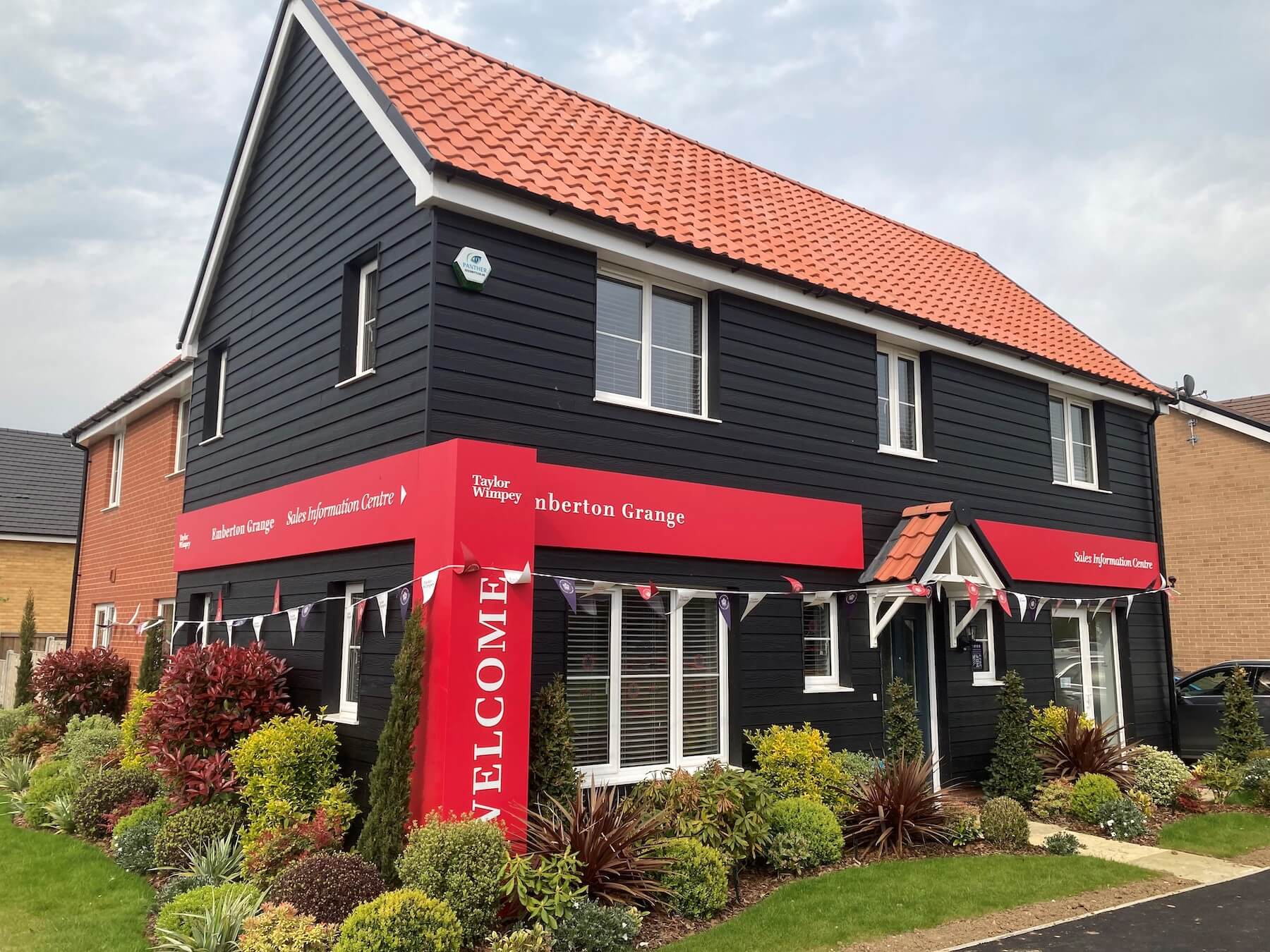 We help BurnhamonCrouch throw a party fit for a King ‧ Taylor Wimpey