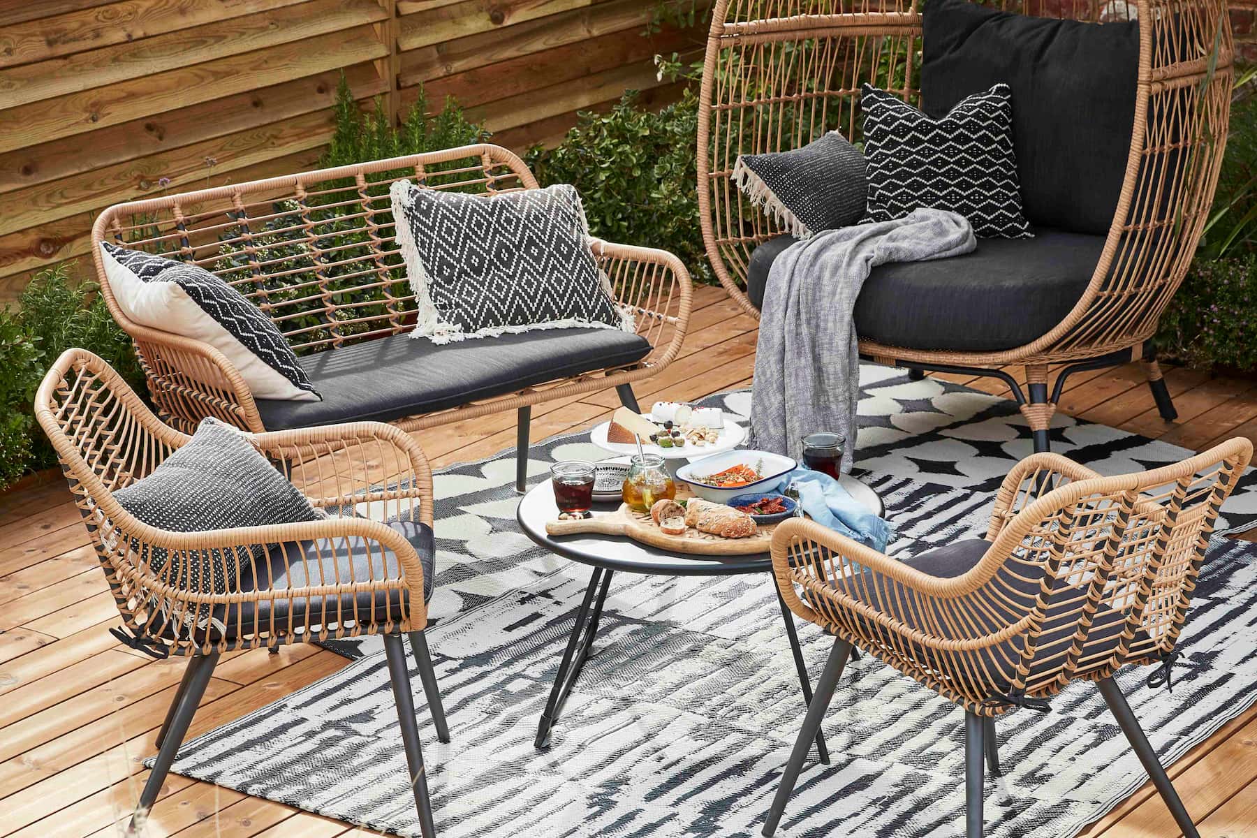 Garden trends for summer 2023 Taylor Wimpey