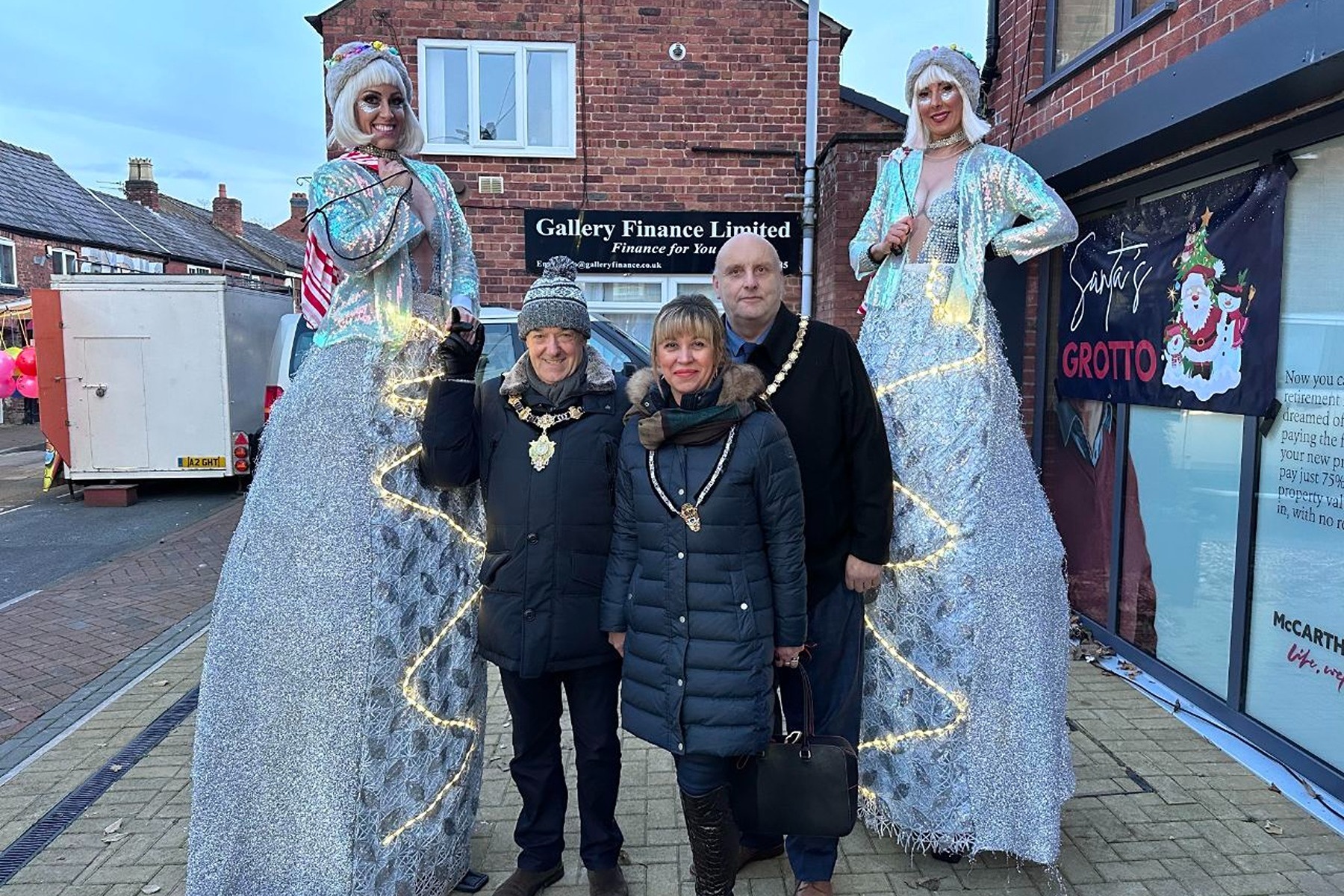 We help to spread the Christmas cheer in Middlewich ‧ Taylor Wimpey