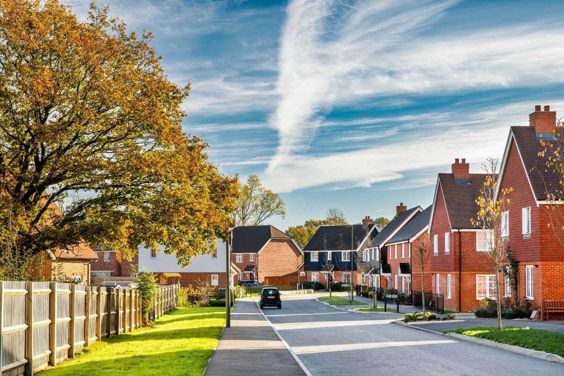 Taylor Wimpey Autumnal street scene